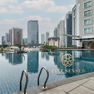Dua Sentral Kuala Lumpur, Roam Apartment